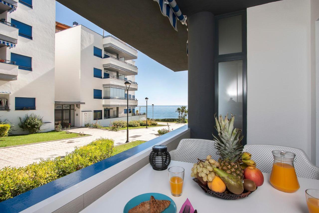 Beach House Torrox Exteriör bild